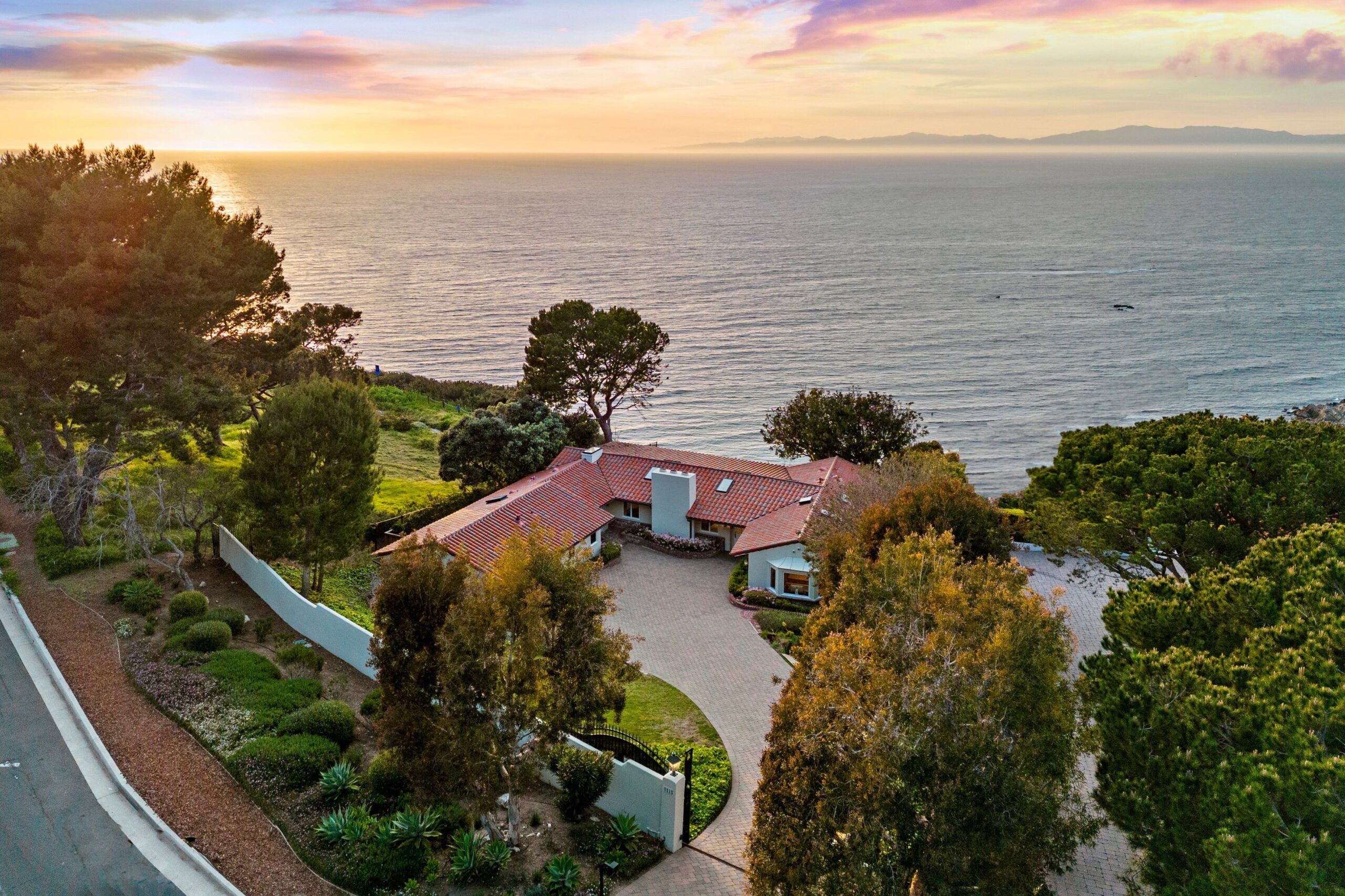 The Bluff House
